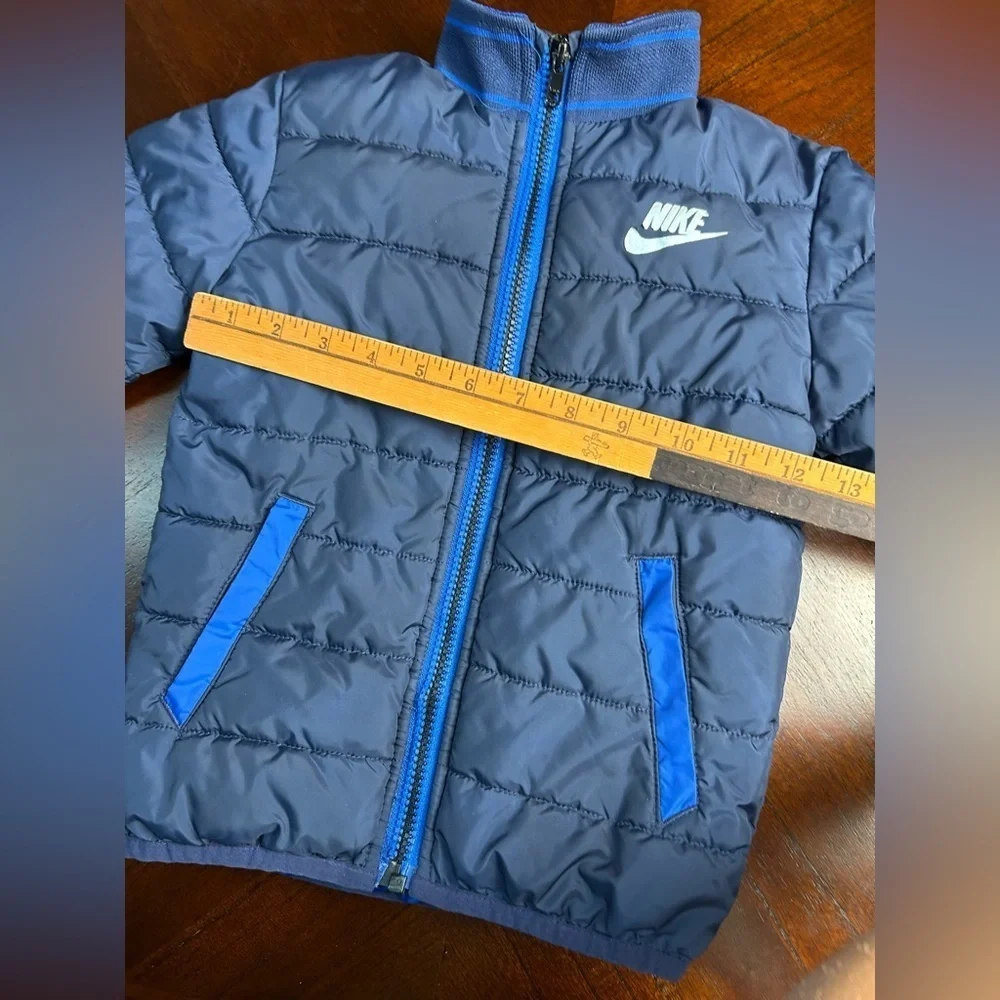 Nike stylish puffer
